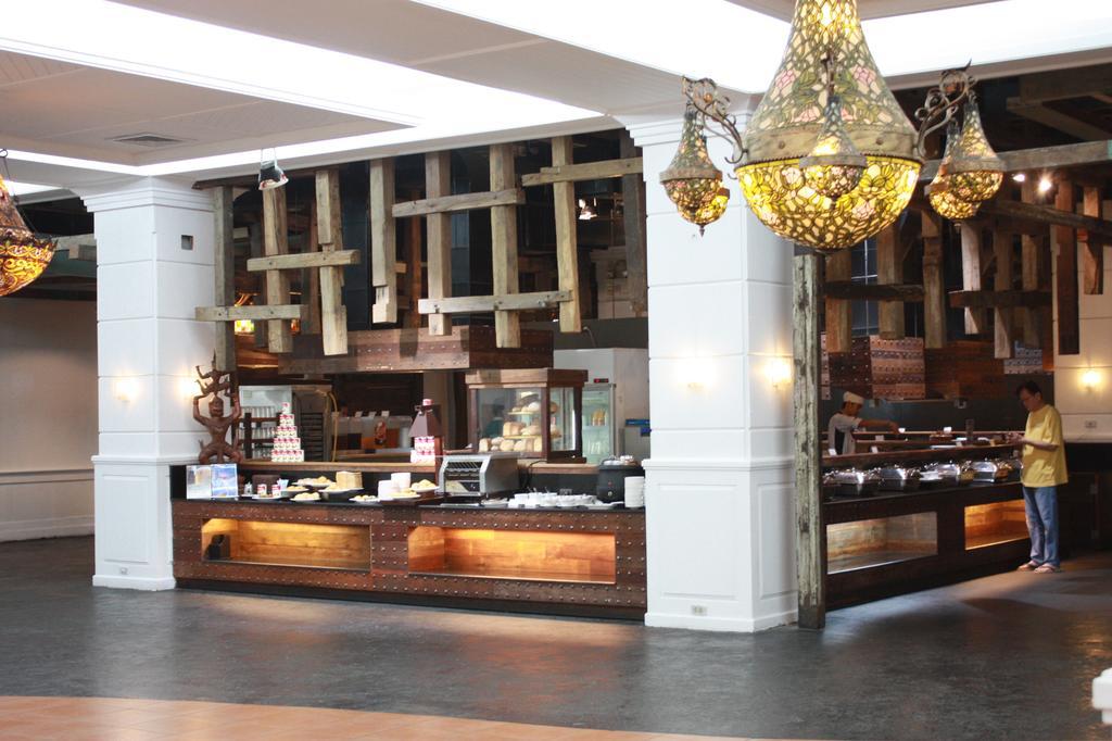 Grand Diamond City Hotel & Casino Poipet Екстериор снимка