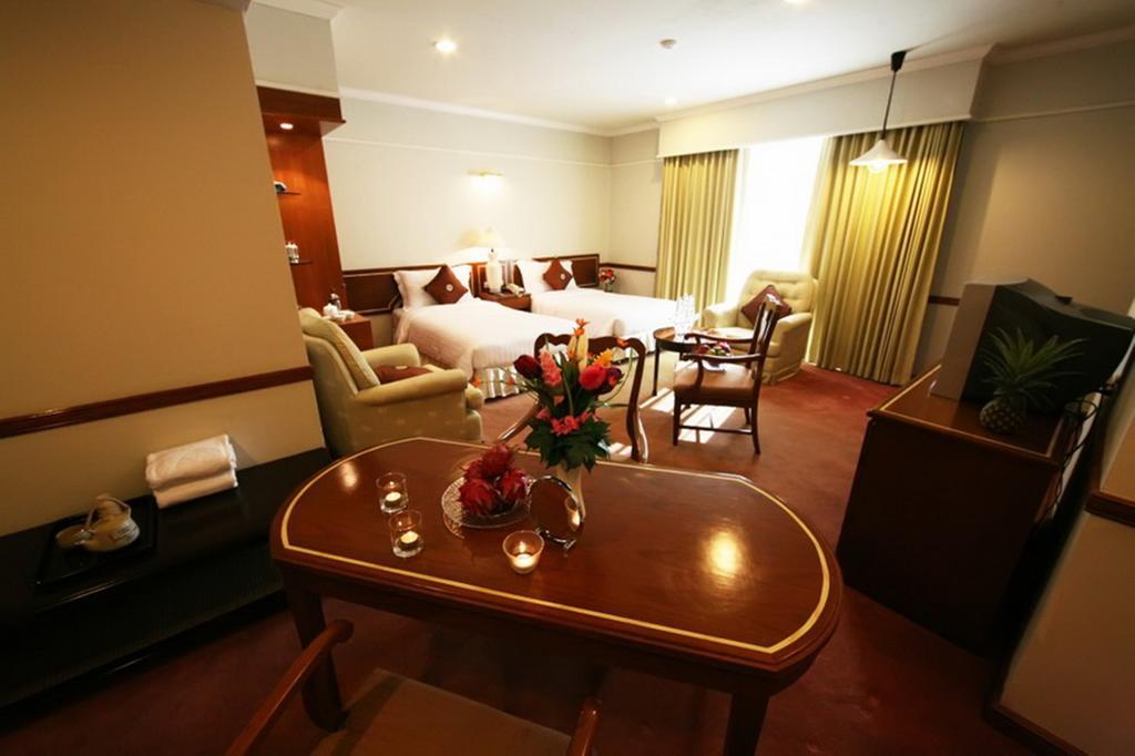 Grand Diamond City Hotel & Casino Poipet Екстериор снимка